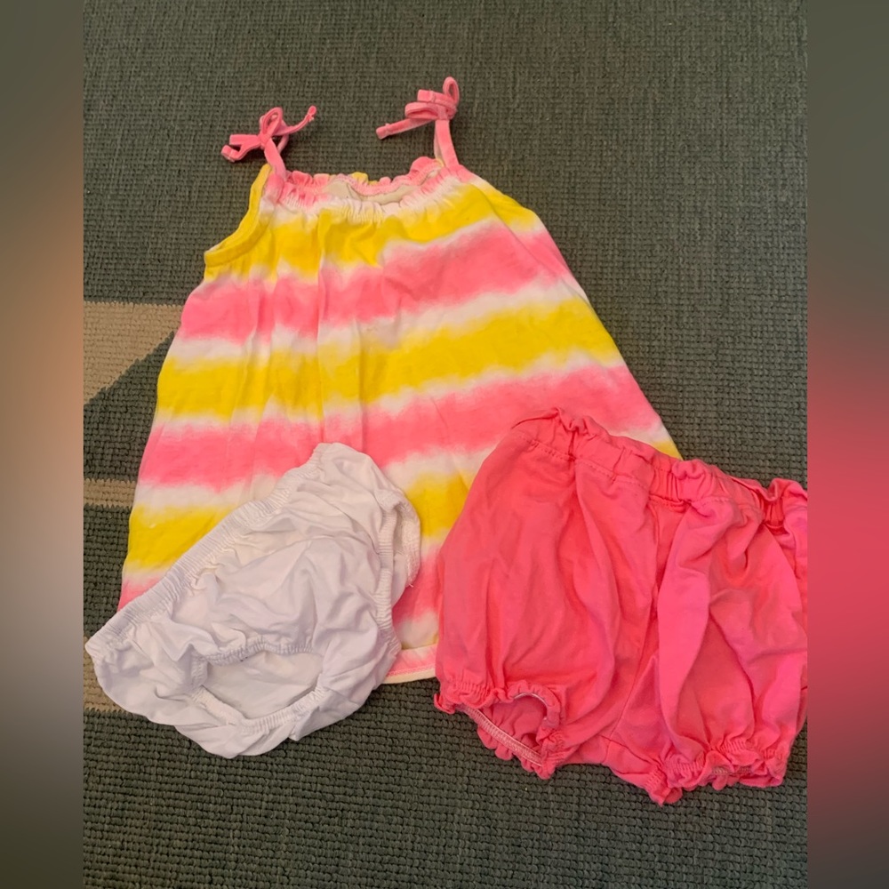 Okie Dokie Dress with Two Matching Bloomers Baby Size 12
